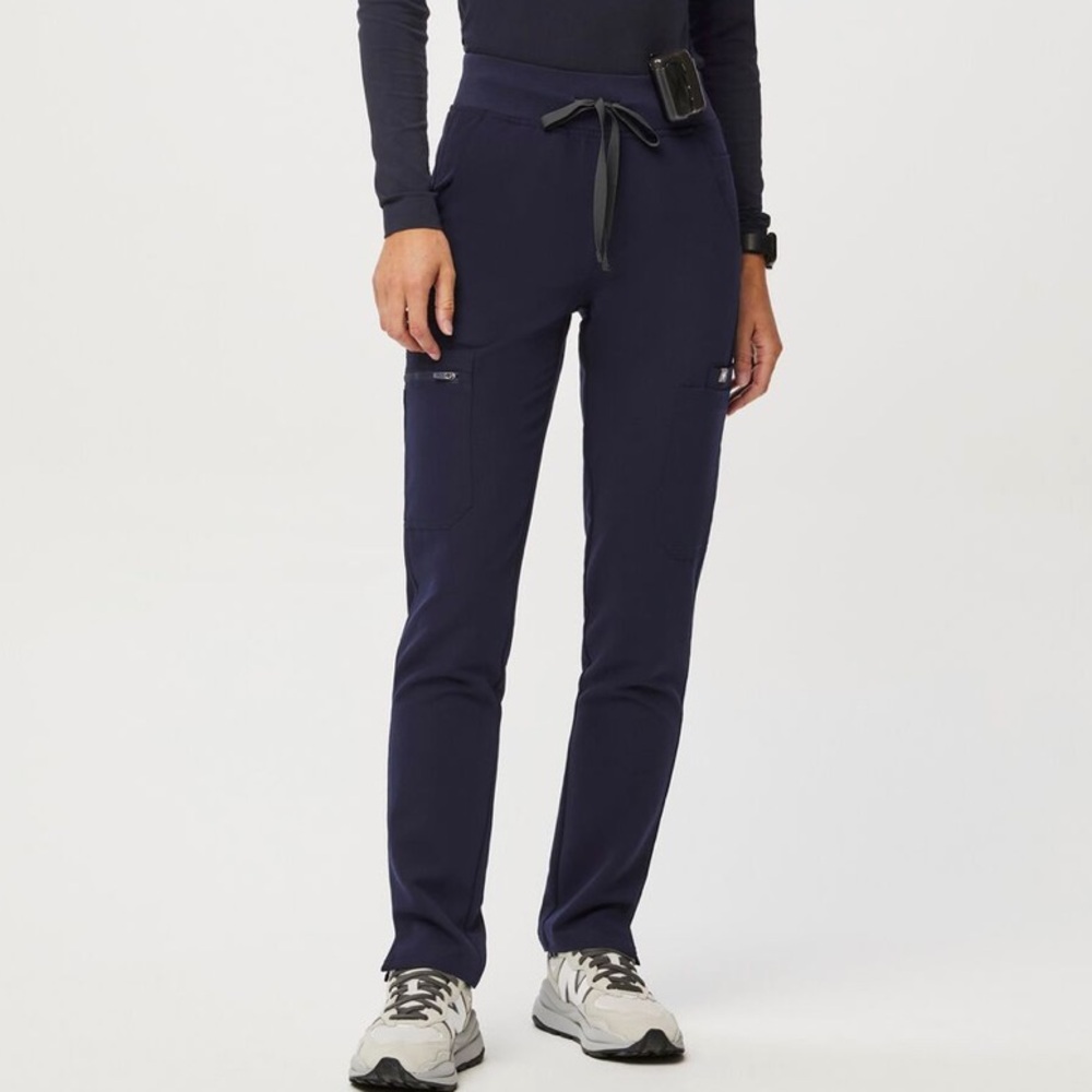 Figs Yola 2.0 scrub bottoms XSP in Navy